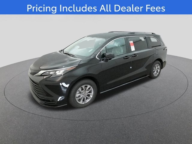 2026 Toyota Sienna LE 8 Passenger