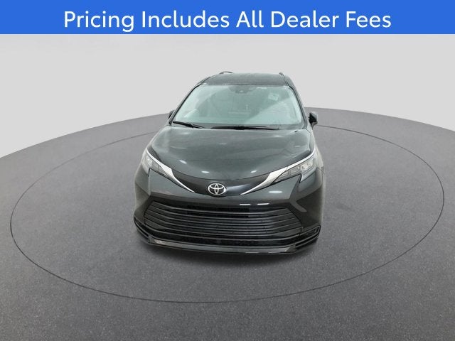 2026 Toyota Sienna LE 8 Passenger