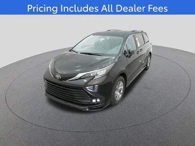 2026 Toyota Sienna LE 8 Passenger
