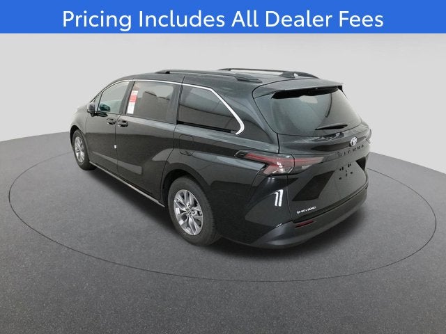 2026 Toyota Sienna LE 8 Passenger