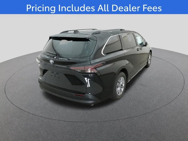 2026 Toyota Sienna LE 8 Passenger