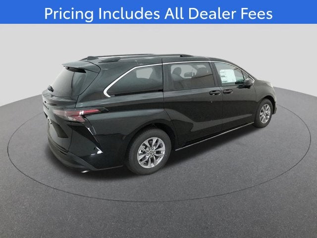 2026 Toyota Sienna LE 8 Passenger