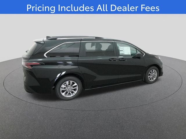 2026 Toyota Sienna LE 8 Passenger