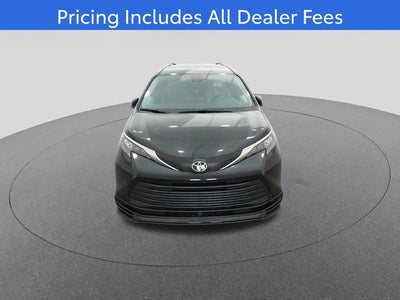 2026 Toyota Sienna LE 8 Passenger