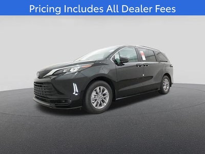2026 Toyota Sienna LE 8 Passenger