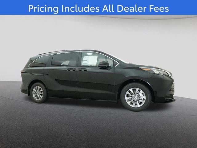 2026 Toyota Sienna LE 8 Passenger