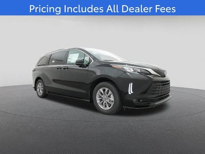 2026 Toyota Sienna LE 8 Passenger
