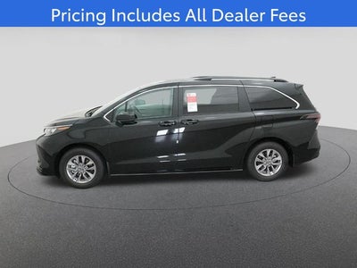 2026 Toyota Sienna LE 8 Passenger