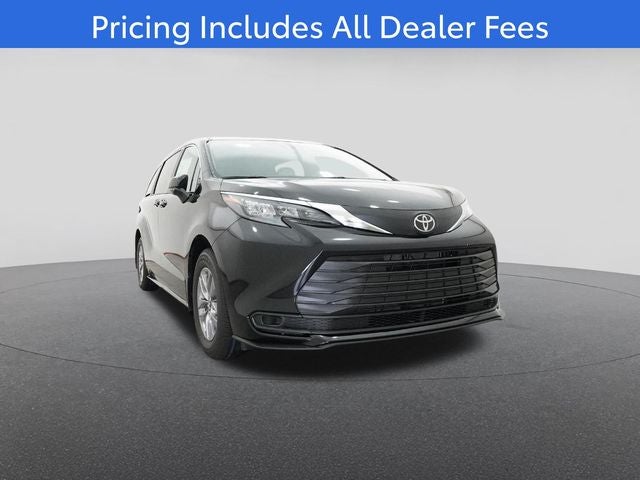 2026 Toyota Sienna LE 8 Passenger
