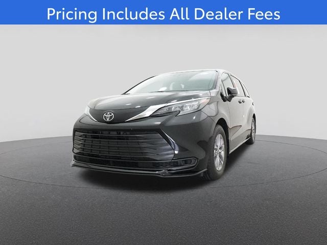 2026 Toyota Sienna LE 8 Passenger