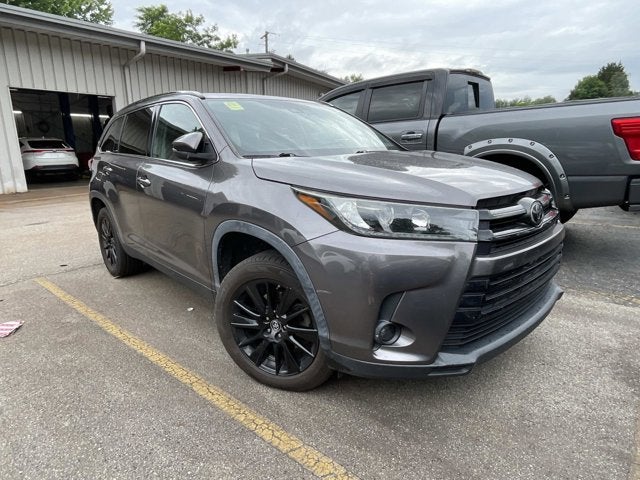 2019 Toyota Highlander SE