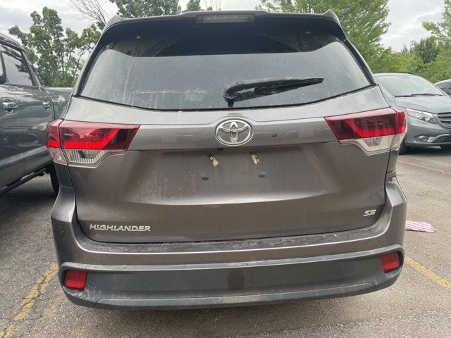 2019 Toyota Highlander SE
