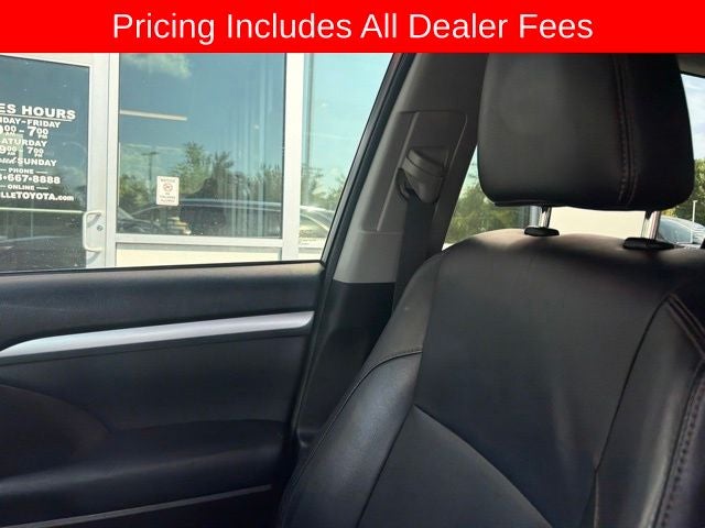 2017 Toyota Highlander Base