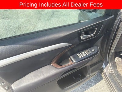 2017 Toyota Highlander Base