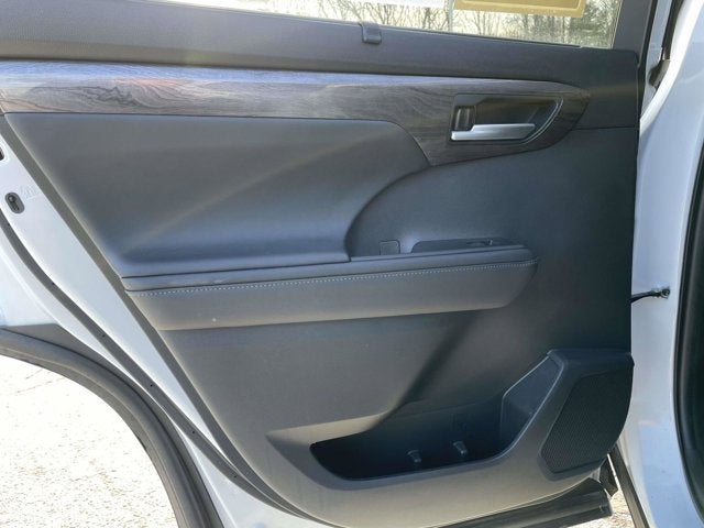 2023 Toyota Highlander Hybrid Limited