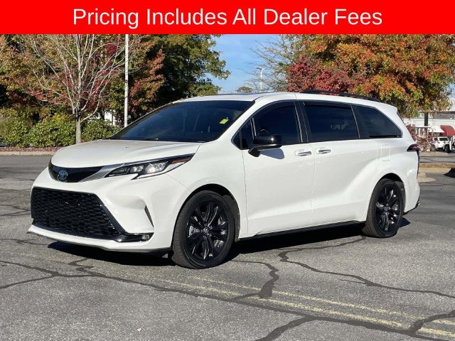 2023 Toyota Sienna XSE 7 Passenger