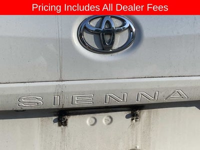 2013 Toyota SIENNA XLE 3.5L XLE 8 Passenger
