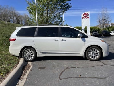 2016 Toyota Sienna Limited