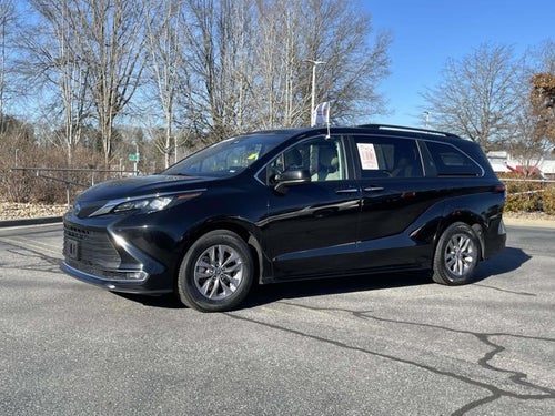 2024 Toyota Sienna XLE