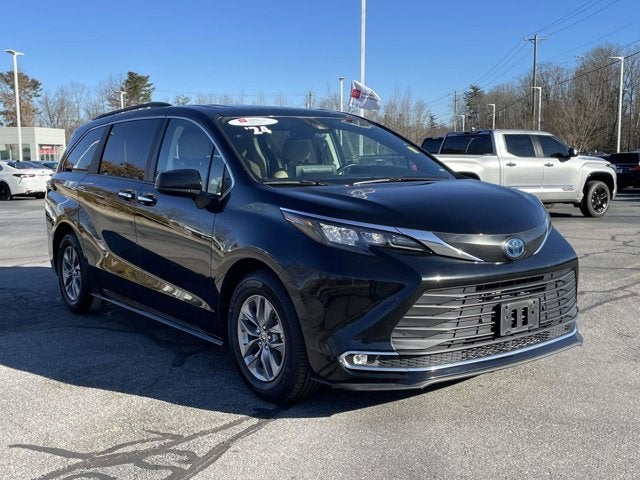 2024 Toyota Sienna XLE
