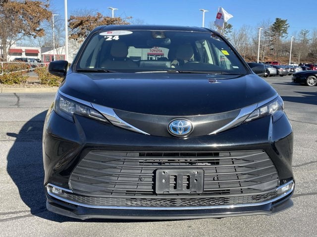2024 Toyota Sienna XLE