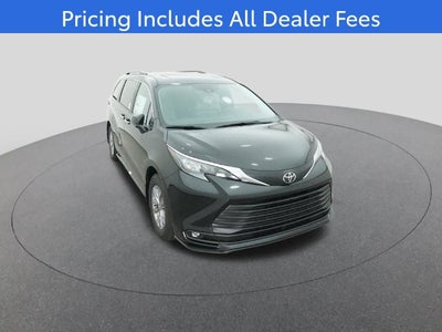 2026 Toyota Sienna XLE 8 Passenger