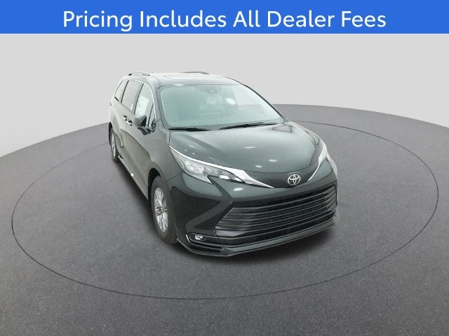 2026 Toyota Sienna XLE 8 Passenger