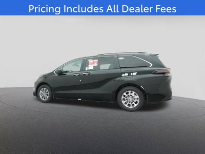 2026 Toyota Sienna XLE 8 Passenger