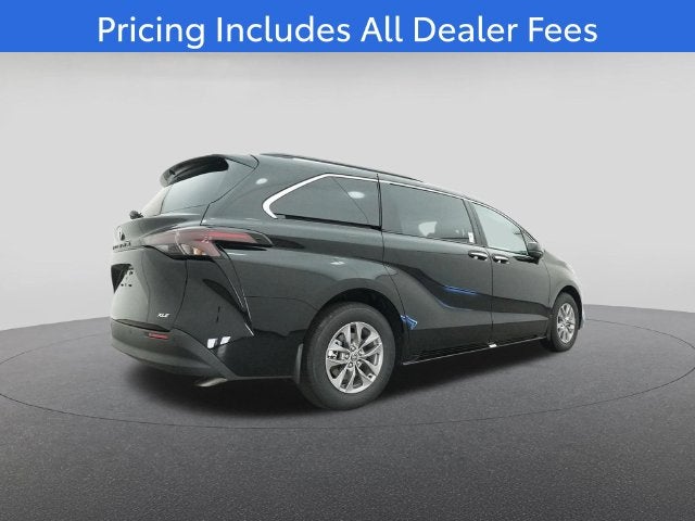 2026 Toyota Sienna XLE 8 Passenger