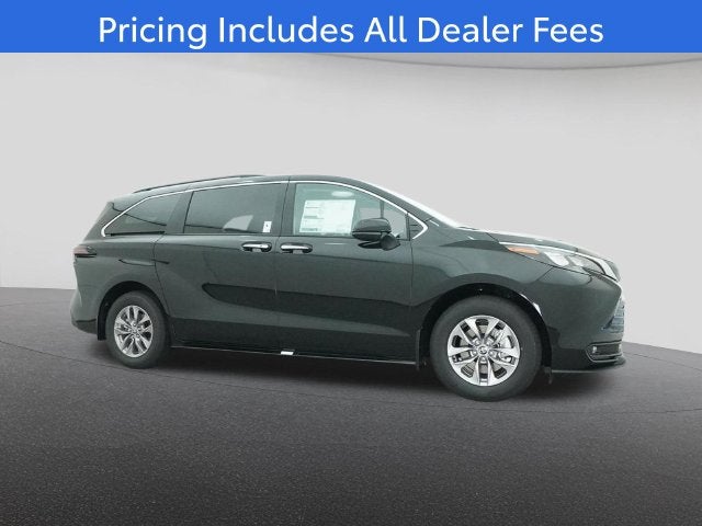 2026 Toyota Sienna XLE 8 Passenger