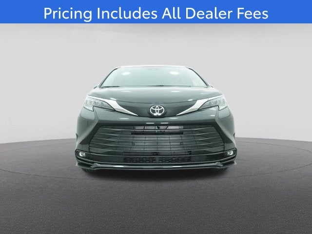 2026 Toyota Sienna XLE 8 Passenger