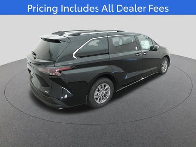 2026 Toyota Sienna XLE 8 Passenger