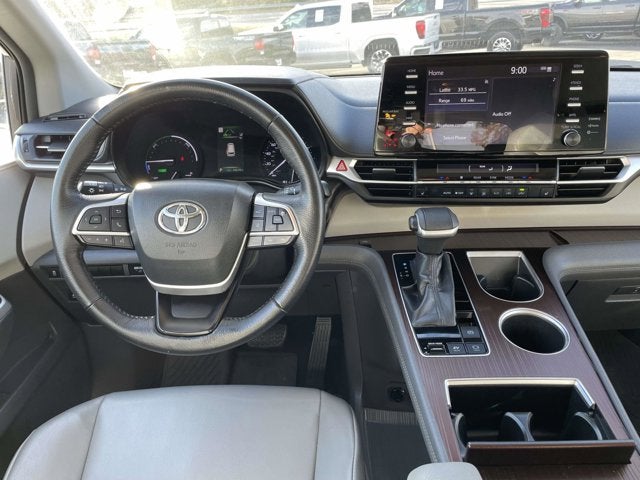 2022 Toyota Sienna XLE
