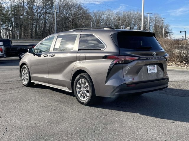 2022 Toyota Sienna XLE