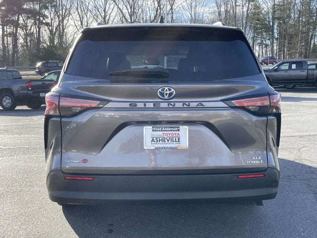 2022 Toyota Sienna XLE