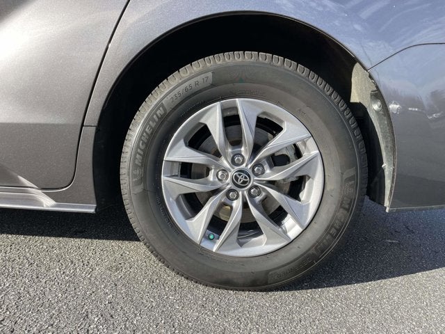 2022 Toyota Sienna XLE