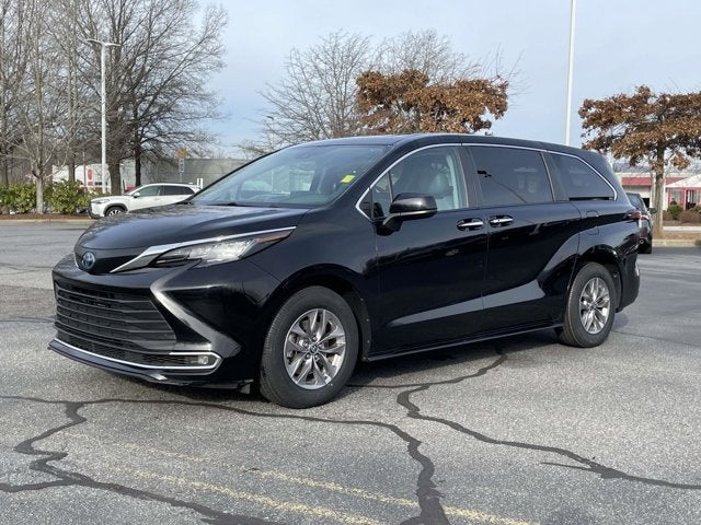 2022 Toyota Sienna XLE