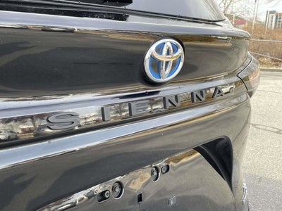 2022 Toyota Sienna XLE