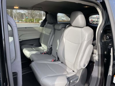 2022 Toyota Sienna XLE