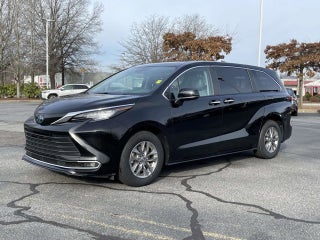 2022 Toyota Sienna XLE