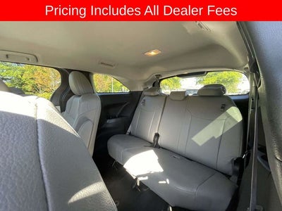 2025 Toyota Sienna XLE 8 Passenger