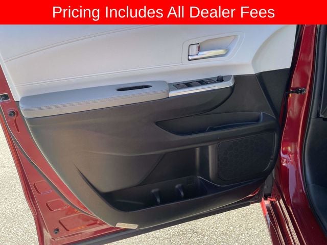 2025 Toyota Sienna XLE 8 Passenger