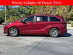 2025 Toyota Sienna XLE 8 Passenger