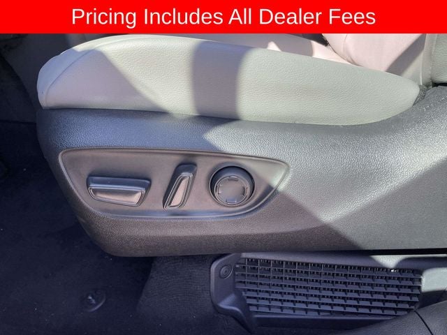 2025 Toyota Sienna XLE 8 Passenger