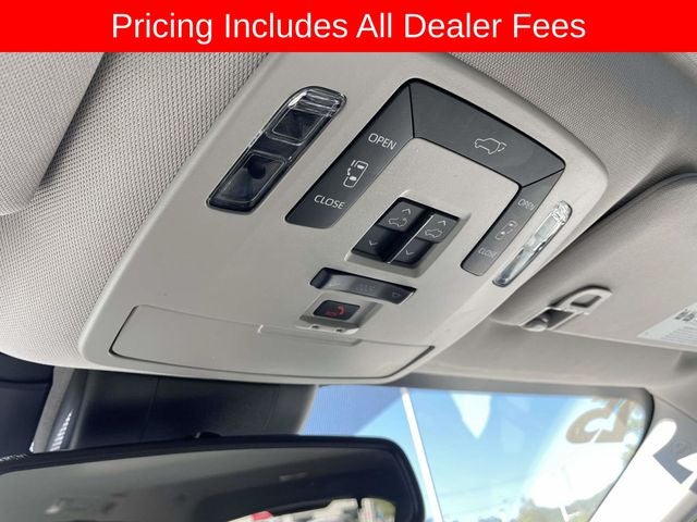 2025 Toyota Sienna XLE 8 Passenger
