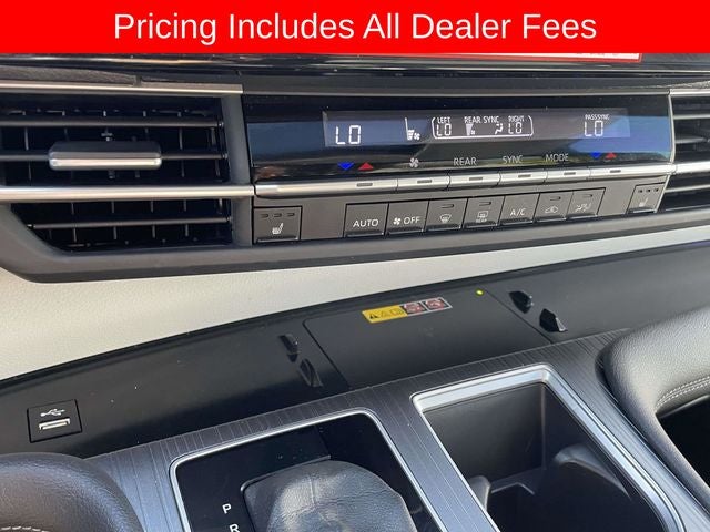 2025 Toyota Sienna XLE 8 Passenger