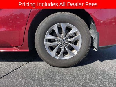 2025 Toyota Sienna XLE 8 Passenger