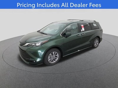 2026 Toyota Sienna XLE 8 Passenger