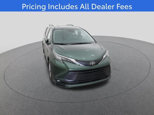2026 Toyota Sienna XLE 8 Passenger