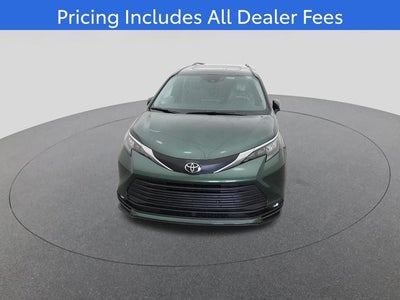 2026 Toyota Sienna XLE 8 Passenger